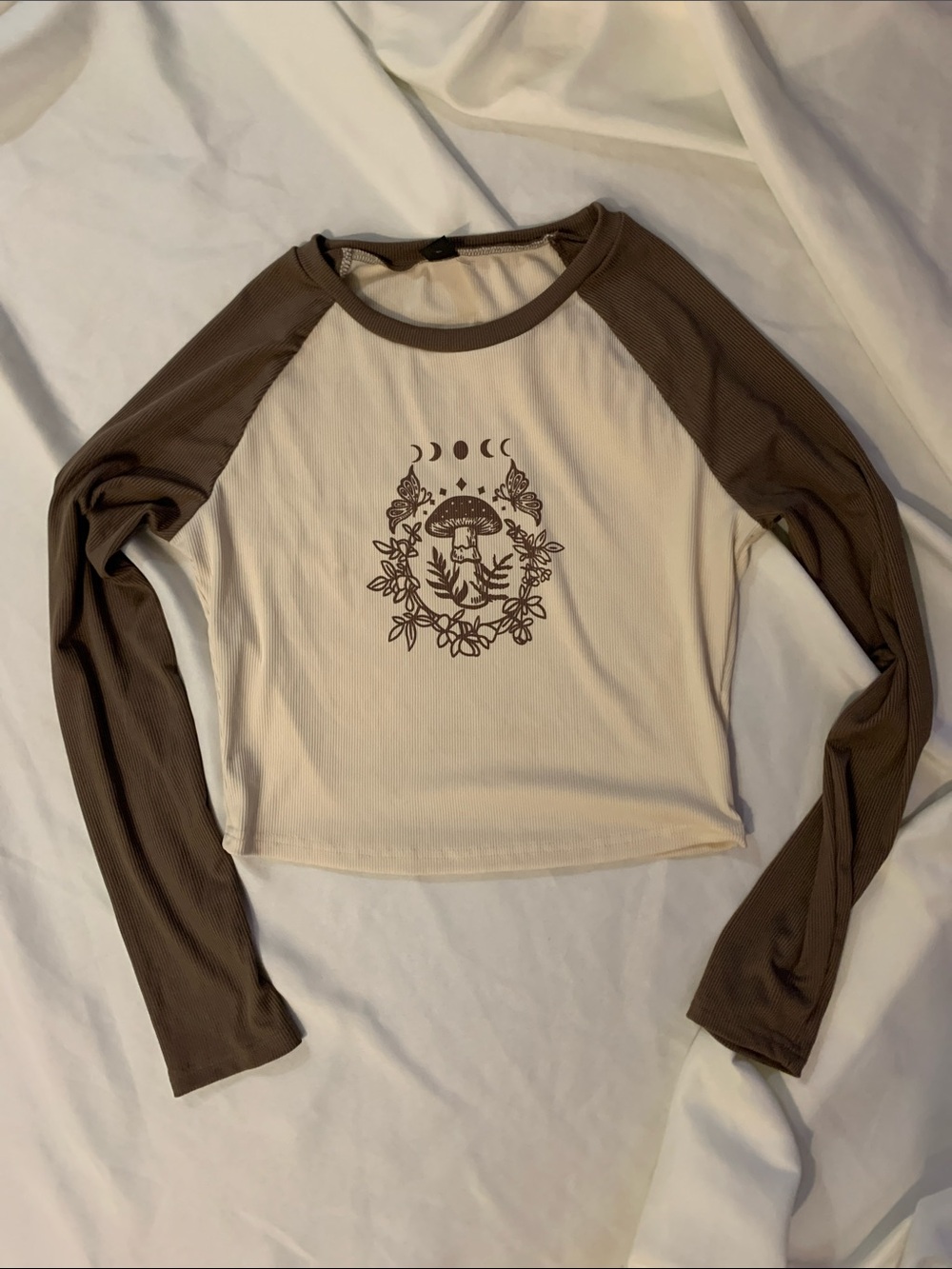 SHEIN Cream Crop Top with Brown Raglan Sleeves and Mushroom Print - Picture 1 of 7